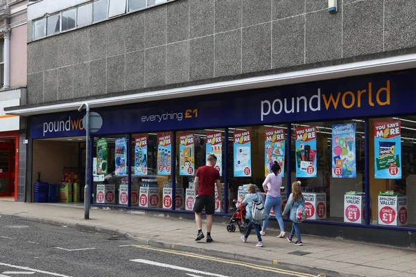 Poundworld loja de desconto — Fotografia de Stock