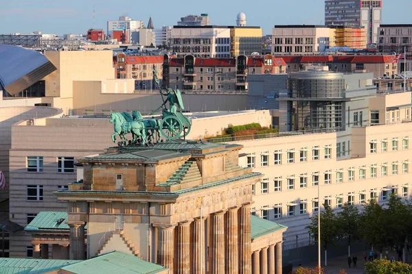 Berliner Stadtbild Mit Brandenburger Tor Hauptstadt Der Bundesrepublik Deutschland — Stockfoto
