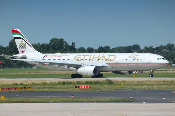 Etihad Airways — Stock Photo, Image