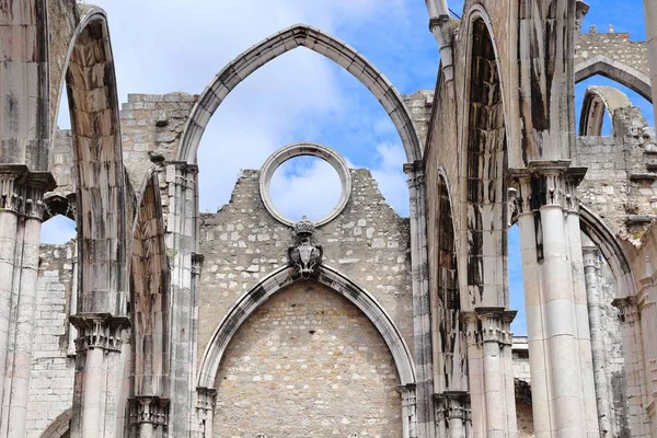 Zničený klášter Carmo, Lisabon — Stock fotografie
