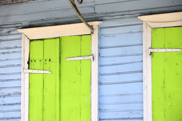 Πολύχρωμα σπίτια, Γουαδελούπη — Φωτογραφία Αρχείου