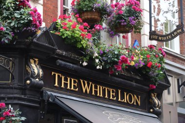 Londra bar çiçekleri