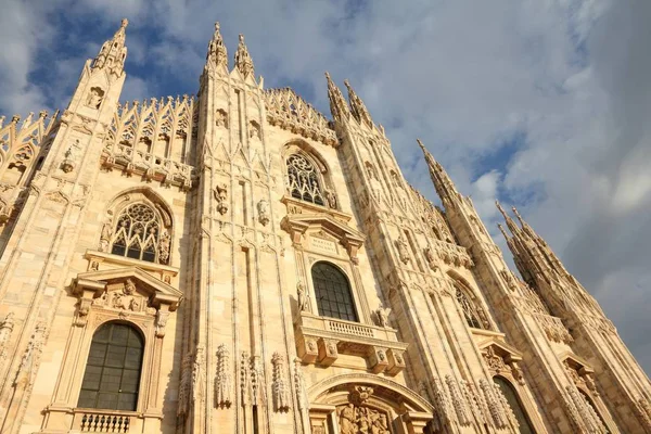 Italia punto di riferimento - Duomo di Milano — Foto Stock