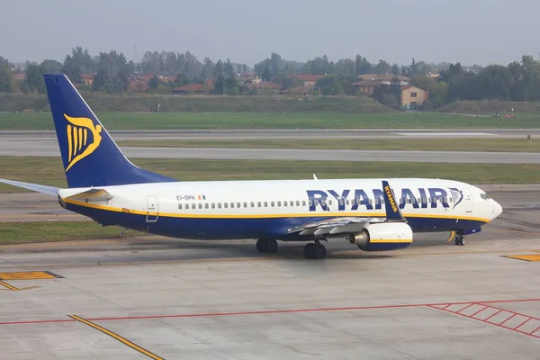 Ryanair in Italy — Stock Photo, Image