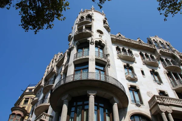 De wijk Eixample van Barcelona — Stockfoto