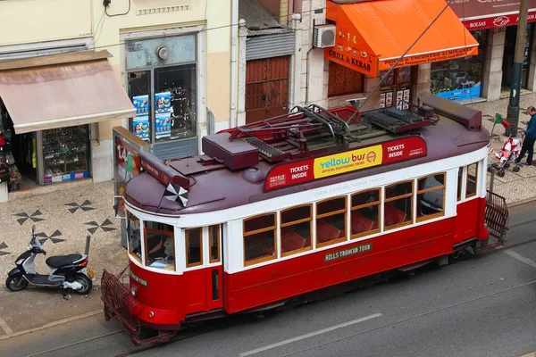 Lisabon stará tramvaj — Stock fotografie