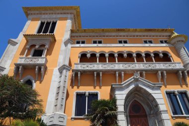 Portekiz dönüm noktası. Casa L. Perestrelo de Vasconcelos, Cascais 'deki Neo-manuelline tarzı mimari konağı..