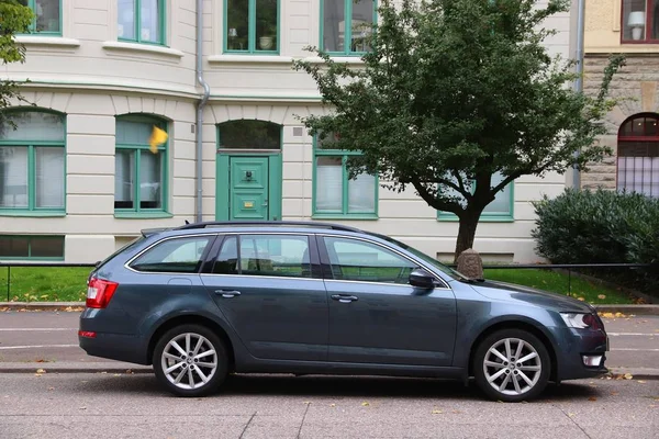 Gothenburg Sweden Ağustos 2018 Blue Skoda Octavia Aile Steyşın Vagonu — Stok fotoğraf