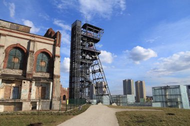 Katowice, Polonya - retro endüstriyel kömür maden kuyusu. Yukarı Silezya Bölgesi.