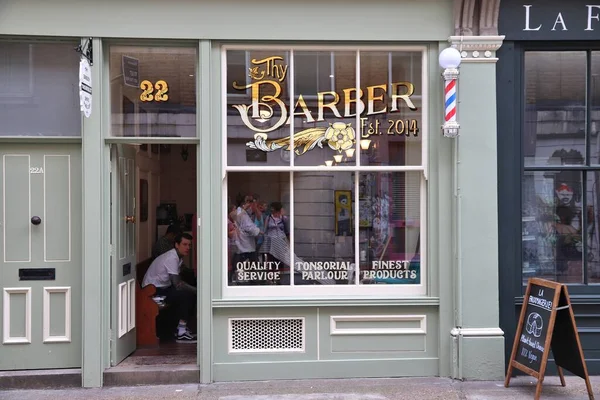 Londres July 2019 Local Barber Shop Thy Barber Cheshire Street — Photo