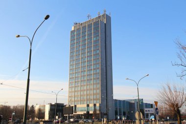 SOSNOWIEC, POLAND - 9 Mart 2015: Sosnowiec 'teki Silezya Üniversitesi Toprak Bilimi Fakültesi (Zyleta binası). 2015 yılı itibariyle Silezya Üniversitesi 'nde 32 binden fazla öğrenci bulunmaktadır..