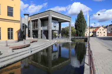 NORRKOPING, SWEDEN - 25 Ağustos 2018: Louis De Geer Konseri ve Norrkoping, İsveç Kongre Salonu. Norrkoping, İsveç 'in 137.326 nüfuslu 8. büyük belediyesidir..