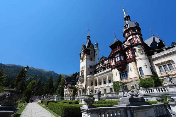 Peles Castle Romania Landmark Renaissance Revival Style Architecture Fairytale Castle — Stock Photo, Image