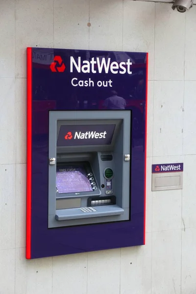 Лондон Великобритания Июля 2016 Года Банкомат Филиала Банка Natwest Лондоне — стоковое фото