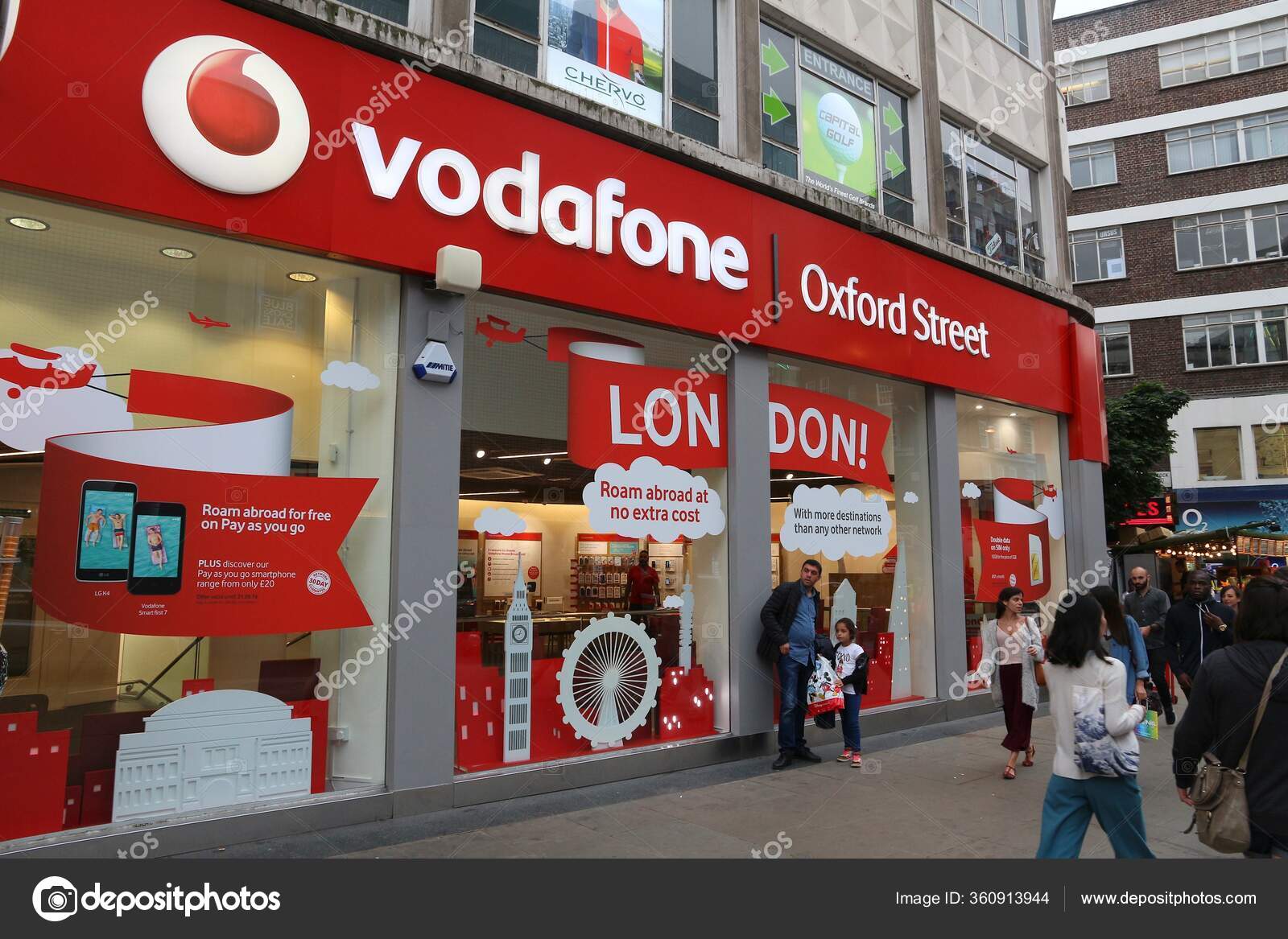 London July 2016 People Walk Vodafone Mobile Phone Shop London Stock