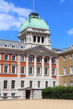 Londra Deniz Kuvvetleri Binası. Whitehall hükümet binalarından biri..