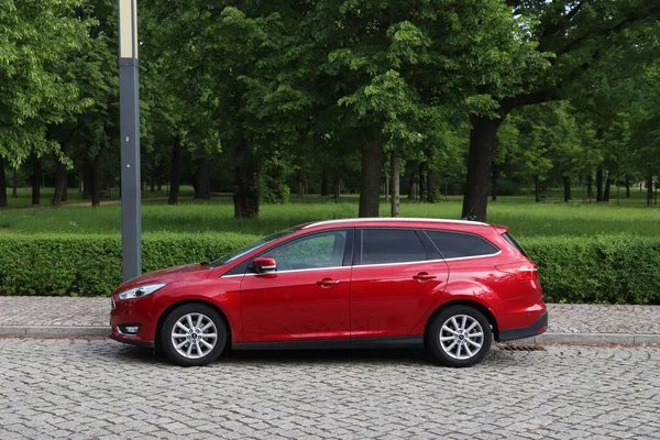 Dresden Alemania Mayo 2018 Coche Camioneta Compacto Ford Focus Rojo — Foto de Stock