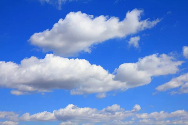 Piękne Błękitne Niebo Białe Chmury Idylliczna Tekstura Tła — Zdjęcie stockowe
