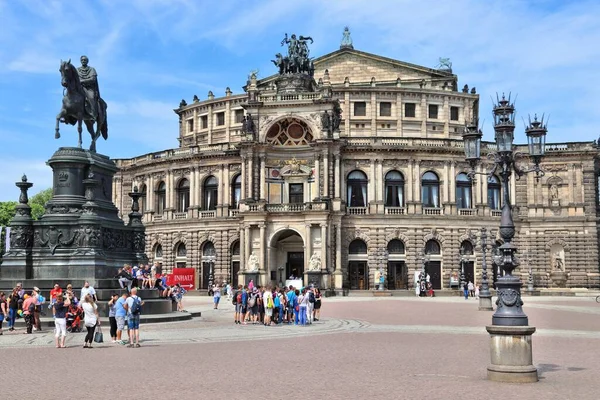 Dresden Allemagne Mai 2018 Visite Semperoper Opéra Dans Quartier Altstadt — Photo