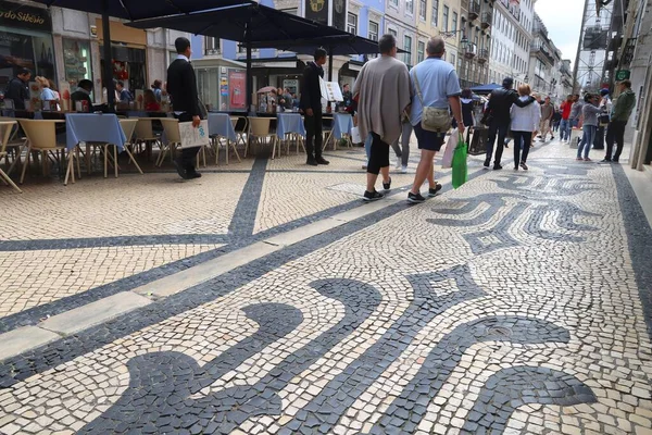 Лисбон Португаль Июня 2018 Года Люди Посещают Торговую Улицу Руа — стоковое фото
