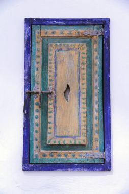 Gaucin pencere, sahneleri ve beyaz köy Andalucia tipik