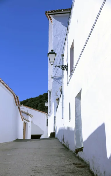 Andalusialle tyypilliset kohtaukset ja valkoiset kylät — kuvapankkivalokuva