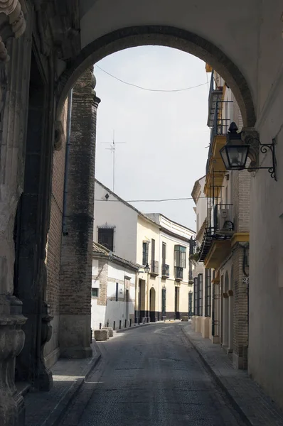 Utcák és műemlékek Ecija, Sevilla, Andalúzia, Spanyolország — Stock Fotó