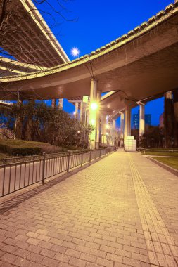 City road bridget gece gece sahne