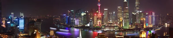 Fotografia aerea a Shanghai bund Skyline di panorama notte sc — Foto Stock