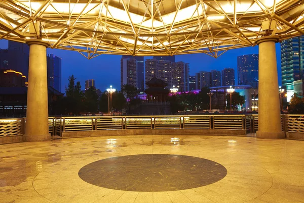 Empty ground pavilion with modern architecture background Night — Stock Photo, Image