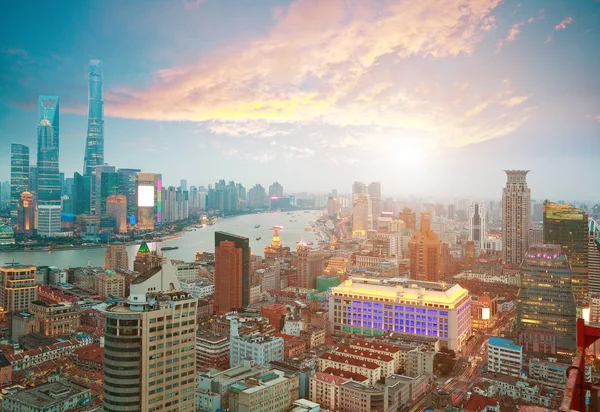 Letecká fotografie v Shanghai bund Panorama Sunrise — Stock fotografie