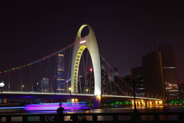 Guangzhou modern şehir Simgesel Yapı binaların gece çekimi 