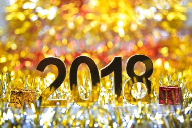 Hediye kutusu ile altın 2018 3d dijital simge 