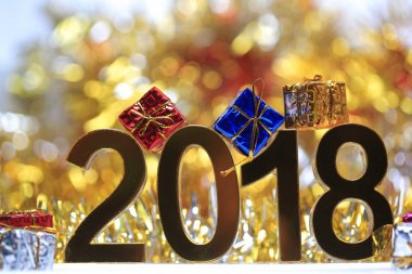 Hediye kutusu ile altın 2018 3d dijital simge 