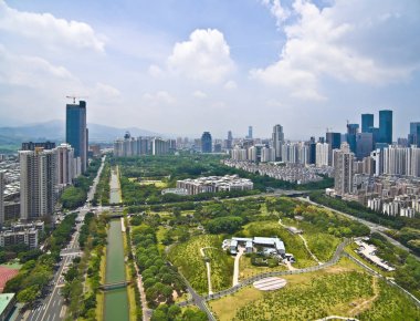 Hava fotoğrafçılığı kuş-göz görüş-in şehir viyadük köprü yol sokak işaretleri bina peyzaj Shenzhen Çin ile