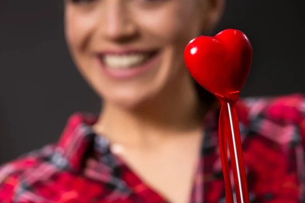 Corazón rojo, amor, lindo-amor cóncavo — Foto de Stock