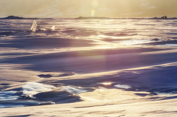 Buz Tepecik dondurulmuş Deniz Baykal Tarih alanının — Stok fotoğraf