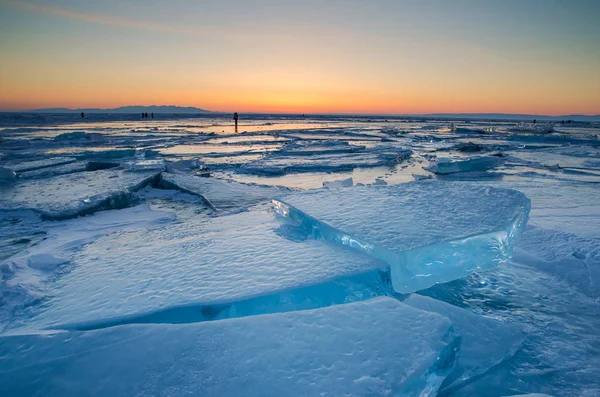 얼음 선셋과 겨울에 태양 — 스톡 사진