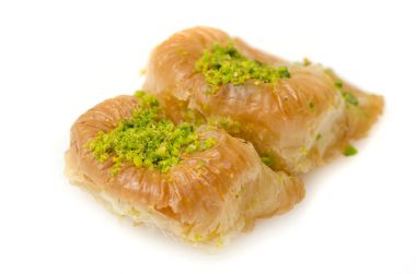 Beyaz bir arka plan üzerinde Fıstıklı Baklava