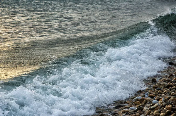 Dalgalar Seaside, Aralık ayında Deniz Baykal — Stok fotoğraf