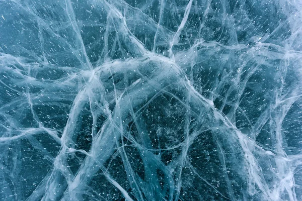 Belo gelo do Lago Baikal com rachaduras abstratas — Fotografia de Stock