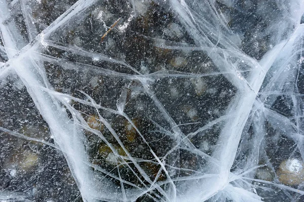 Belo gelo do Lago Baikal com rachaduras abstratas — Fotografia de Stock