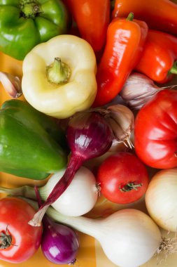  Taze organik sebze yığın