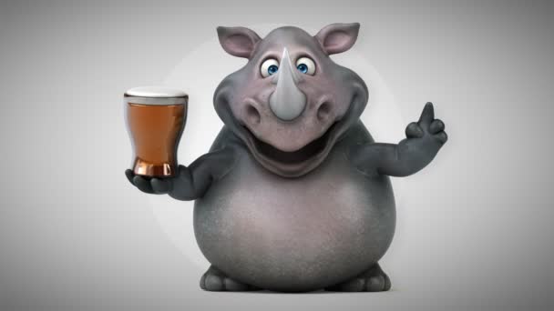Nosorożec gospodarstwa piwa — Wideo stockowe