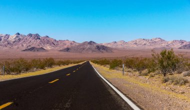 Bize ölüm Vadisi Milli Parkı, California karayolu