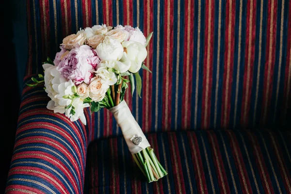 Bouquet nuziale, mazzo della sposa — Foto Stock
