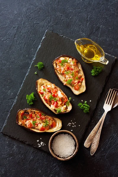 Padlizsán, a paradicsom, a paprika és a ricotta snack — Stock Fotó