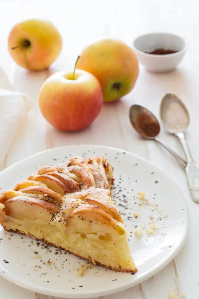 Piece Homemade Apple Pie White Wooden Background Close — Stock Photo, Image