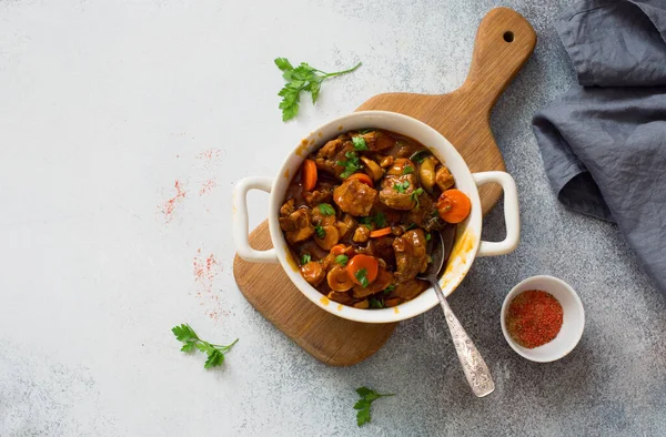 Goulash Beef Mushrooms Vegetables Cooking Pan Grey Stone Background Flat — Stock Photo, Image