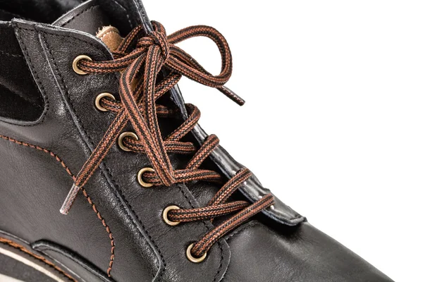 Encaje, atado en lazo sobre un zapato nuevo, aislado sobre fondo blanco —  Fotos de Stock